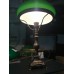 Настольная лампа с зеленым плафоном, литьё бронза.