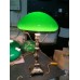 Настольная лампа с зеленым плафоном, литьё бронза.